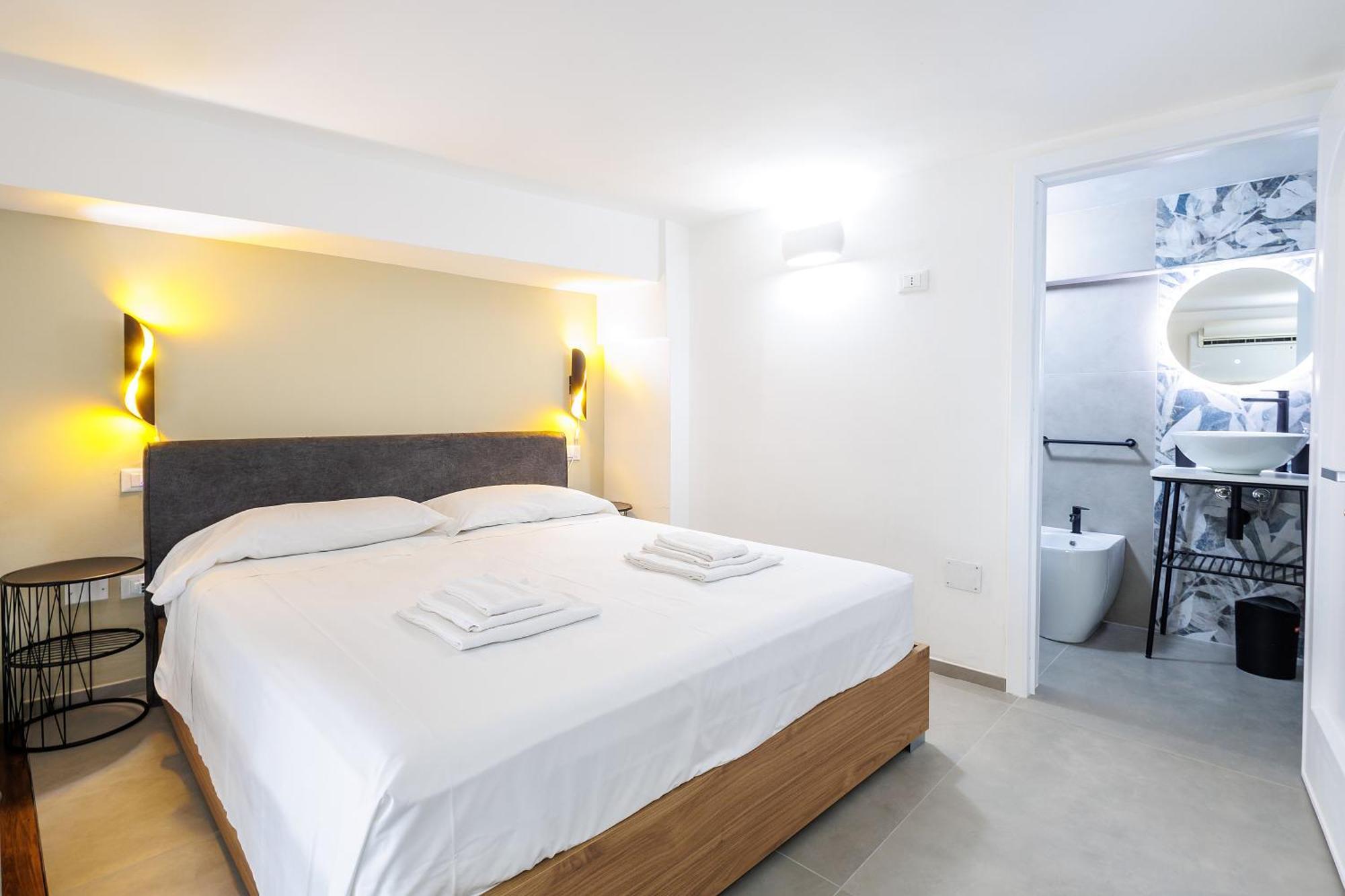 Goodstay Corte Regina Suite Лече Екстериор снимка