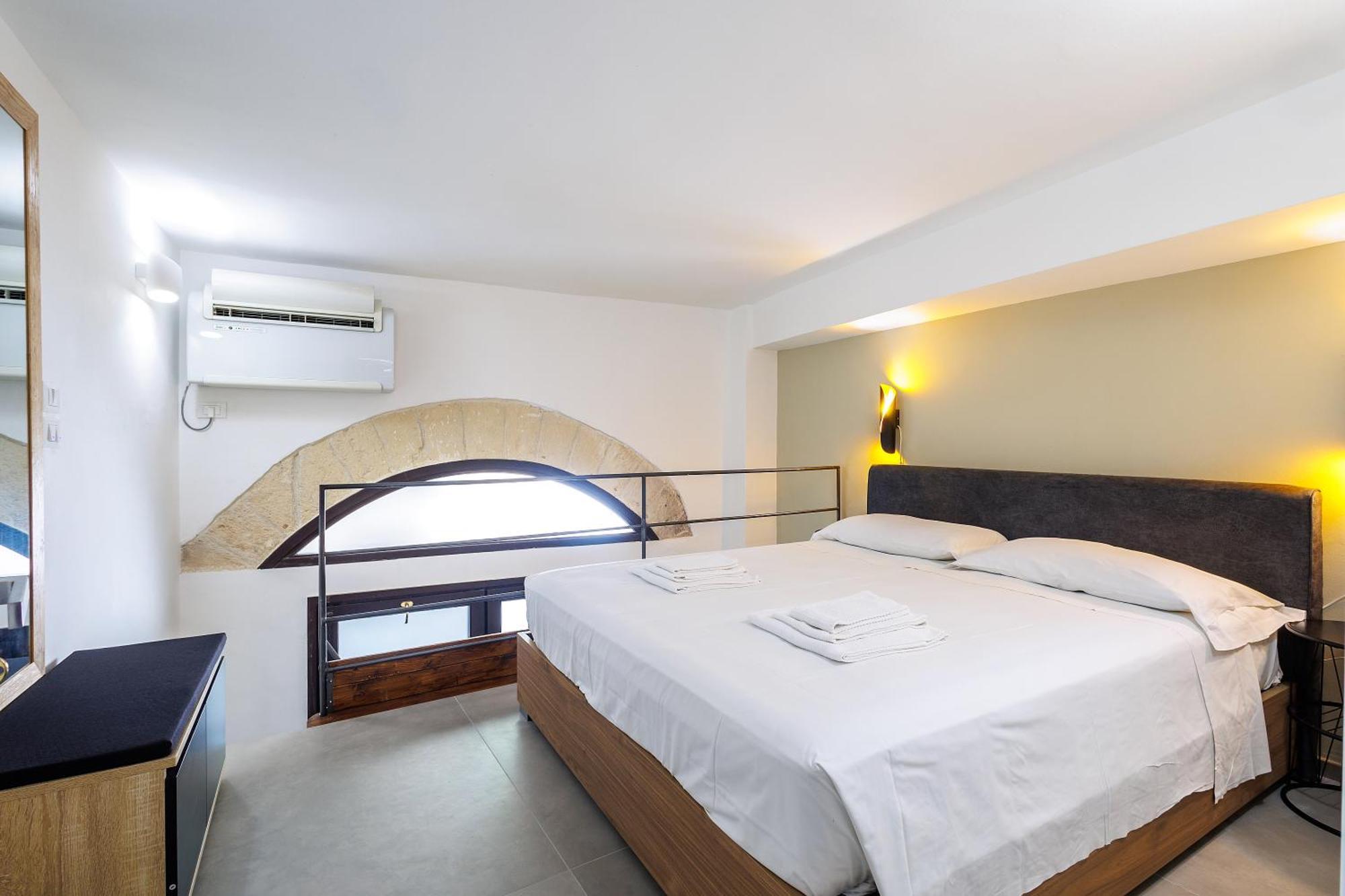 Goodstay Corte Regina Suite Лече Екстериор снимка
